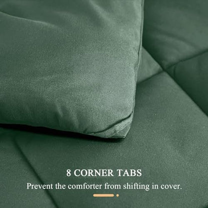 132x120 Alaskan King Comforter, Extra Large King Size Comforter Oversized, All Season Soft Lightweight Quilt Down Alternative Duvet Insert with 8 Corner Tabs(120x132, Emerald Green)