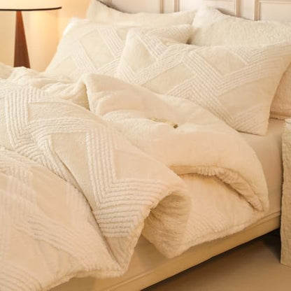 tohrisa Tufted Boho Comforter Set King - White Fluffy Sherpa Bedding Set, Soft Fuzzy Jacquard Quilt Set, 3 Pieces Cozy Bed Set Warm Comforter for Winter(104"X90")