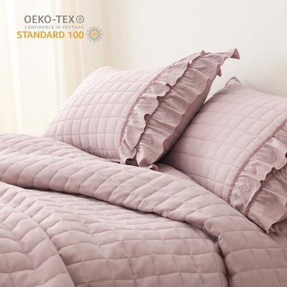HORIMOTE HOME Dusty Pink Ruffled Quilt Set Queen Size, Classic Geometric Square Stitched Pattern, Pre-Washed Farmhouse Shabby Chic Microfiber Lightweight Bedding Set Bedspread Coverlet for All Season