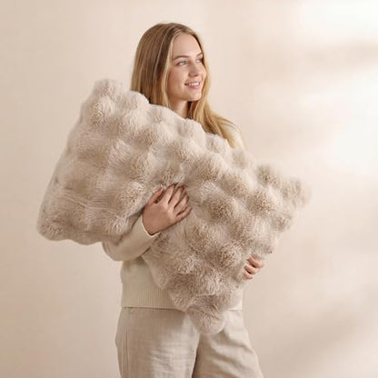 YIKUSH King Faux Fur Soft Comforter Set, Fluffy Linen Rabbit Fur Comforter