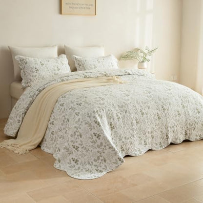 Lady Ann 100% Cotton Queen Quilt Set, Soft Cottagecore Green Leaves Botanical Pattern Printed Quilted Bedspread & Coverlet, 3 PCS Lightweight Queen Bedding Set for All Season