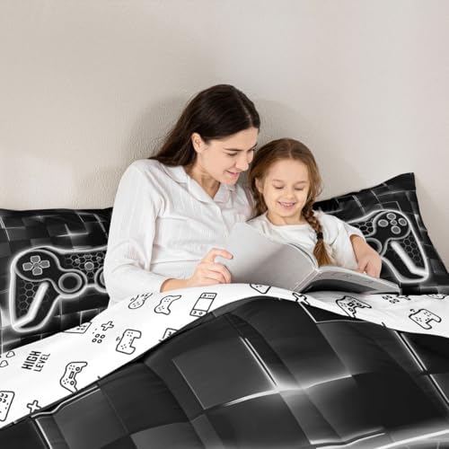 Feelyou Kids Gamer Comforter Set King Size Grey and Black Bedding Set for Boys Teens Decor Gaming Ombre Comforter Geometric Square Duvet Set 3Pcs
