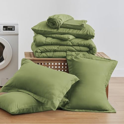 Love's cabin Oversized Queen Comforter Set, 7 Pieces Bed in a Bag, All Season Bedding Sets with 1 Comforter, 1 Flat Sheet, 1 Fitted Sheet, 2 Pillowcase and 2 Pillow Sham, Green