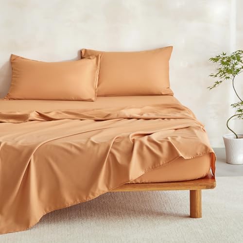 Wake In Cloud - Floral Comforter Set with Sheets, Cute Vintage Flower Cottagecore Aesthetic for Women Teen Girls, 5 Pieces Bed in a Bag, Cream Orange, Twin Size