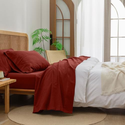 BESTOUCH Sheet Set 100% Washed Cotton Linen Feel Super Soft Comfortable Chic Lightweight 4 Pcs Home Bedding Set Solid Fired Brick Red Queen