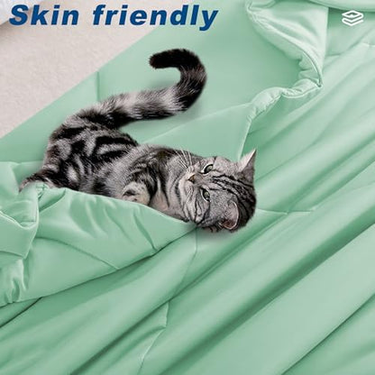 Cooling Comforter King Size, Double-Sided Cold Tech Fabric Quilted Bed Comforters Cooling Blanket for Hot Sleepers, Breathable Lightweight Summer Bedding, All-Season Ice Blanket, Sage Green