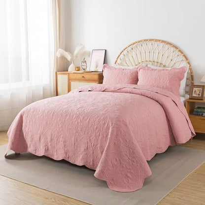 HoneiLife Queen Quilt Bedding Set - 3 Piece Microfiber Quilt Sets Lightweight Bedspreads Reversible Coverlets Rustic Bed Cover Floral Bedding Set All Season Quilts-Pink