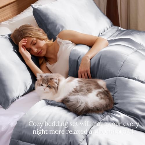 Whale Flotilla 3-Piece Reversible Silky Soft Breathable Queen Comforter Set