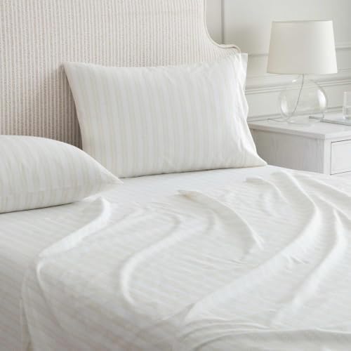 Martha Stewart - Queen Size Sheet Set with Fitted Sheet & Pillowcases