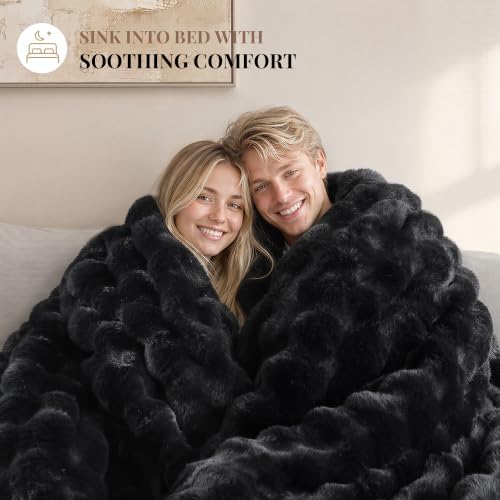 Smoofy Fluffy Faux Rabbit Fur Bubble Comforter California King - Black