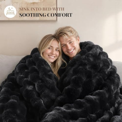 Smoofy Fluffy Faux Rabbit Fur Bubble Comforter California King - Black