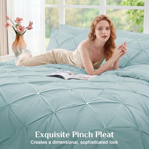 JOLLYVOGUE Oversized King Size Comforter Set 7 Pieces - Bed in a Bag Oversized King for All Season, Pintuck Bedding Sets with Comforter, Flat Sheet, Fitted Sheet and Pillowcases & Shams, Light Blue