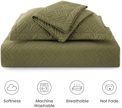 Love's cabin Quilts for Full Bed Olive Green Bedspreads Bedding Set - Lightweight Bedspread Comforter - Wave Pattern Bedding Coverlet for All Season - 3 Pieces (1 Quilt, 2 Pillow Shams)