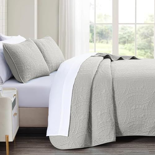 akkialla Quilts Queen Size,Light Grey Ultrasonic Full/Queen Quilt Set,Lightweight Soft Bedspread Coverlet,Modern Style Coin Pattern Bed Cover for All Seasons,3 Piece(1 Quilt,2 Pillow Shams)