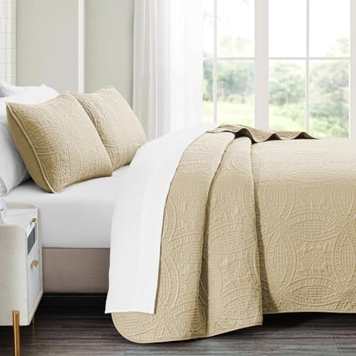 akkialla King Quilt Bedding Set,Beige Ultrasonic King/Cal King Quilt Set,Lightweight Soft Bedspread Coverlet,Modern Style Coin Pattern Bed Cover for All Seasons,3 Piece(1 Quilt,2 Pillow Shams)