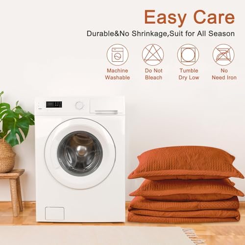 Qucover Oversized King Bedspread, Burnt Orange King Size Bedspread Oversized, 3 Piece Lightweight California King Quilt Set, All Season Soft Microfiber Persian Pattern Quilted Comforter 128x120