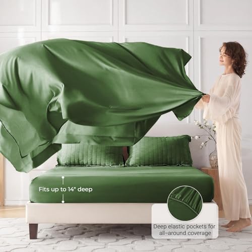 MUXHOMO 7 Pieces California King Comforter Set, Seersucker Bed in a Bag Cal King Size, All Season Luxury Bedding Set with Comforter, Flat Sheet, Fitted Sheet, Pillowcases & Shams, Dark Green