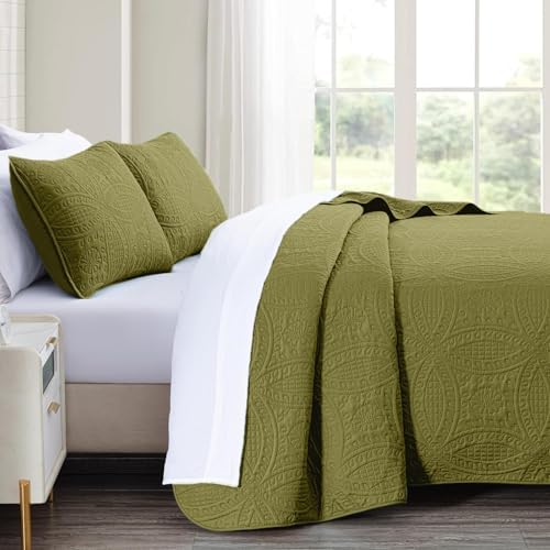 akkialla King/Cal King Quilt Set,Olive Green Lightweight Bedspread with Coin Pattern, Soft Microfiber Coverlet for All Seasons, Breathable and Skin-Friendly Fabric (1 Quilt, 2 Pillow Shams)