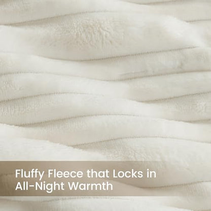 Amélie Home Fluffy Queen Comforter Set, Ribbed Fleece Bedding Set, Ivory