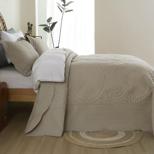 EVENHUG Oversized King Bedspreads California King Quilt Set with Pillow Shams Extra Wide Large King Size Quilts Lightweight Coverlet Bedding Sets Taupe 120"x128"