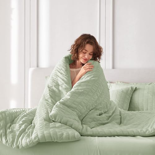 MUXHOMO 7 Pieces King Comforter Set, Seersucker Bed in a Bag King Size, All Season Luxury Bedding Set with Comforter, Flat Sheet, Fitted Sheet, Pillowcases & Shams, Light Green