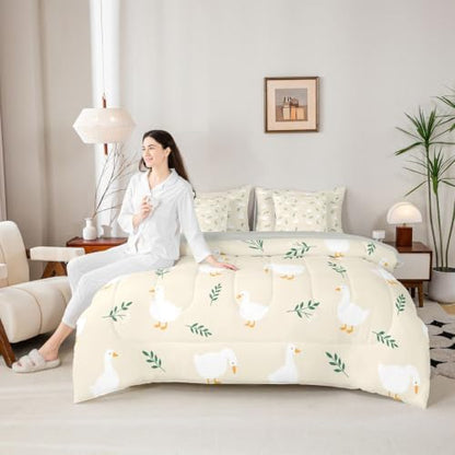 Erosebridal Cute Silly Goose King 7-Piece Comforter Set Cartoon Ducks Bedding Set with Sheets for Kids Boys Girls Kawaii Floral Animals Bed in a Bag Beige Farmhouse Animal All Seasons Decor