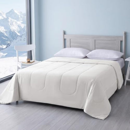 Amazon Basics Cooling Comforter, Temperature Regulating Blanket for Hot Sleepers, Summer & All Season Bedding, Lightweight, 68"x90", Twin, White
