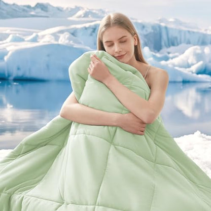 HYLEORY Cooling Comforter Queen Size - Summer Cooling Blanket for Hot Sleepers/Night Sweats, Double-Sided Cold Touch Silky Ice Comforters, Breathable Lightweight Beddings, Cool Green, 90"x90"