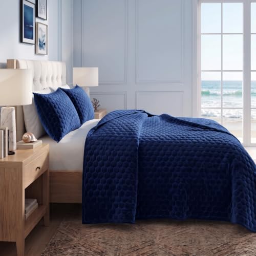 Tribeca Living Velvet King Quilt Set - Three-Piece Honeycomb Stitch Bedding, Super Soft 260GSM Velvet, Oversized Quilt and Two Sham Pillowcases, Navy Blue