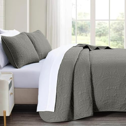 akkialla 118"x106" Dark Grey California King Quilt Set, Oversized Floor-Length Bedspread, Modern Coin Pattern Microfiber Coverlet, 3-Piece All Season Bedding with 2 Pillow Shams