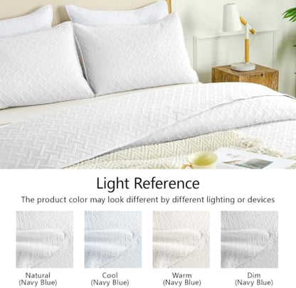 FLYMME Oversized King/California King Quilt Set 118"x106", White 3-Piece Floor-Length Bedspread, Premium Microfiber Lightweight Coverlet for King/California King Bed (1 Quilt, 2 Shams)
