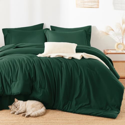 HIMEET King Comforter Set, 7-Piece Point-Quilted Bed in a Bag Emerald Green