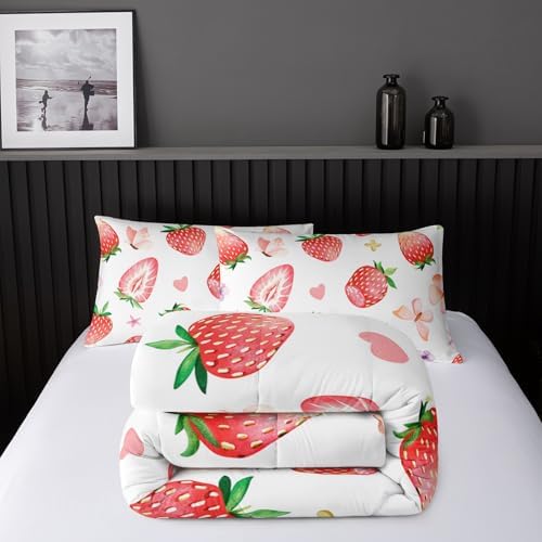 Girls Comforter Set，Cute Comforter Set for Girls Kids 3 Pieces Bedding Set King Size,Cartoon Strawberry Bed Set Lightweight Soft Microfiber Warm Down Alternative All Season With 2 Pillowcase