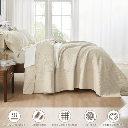 Qucover Oversized King Quilt Bedspread 132x 120, Extra Wide Alaska King Quilt, 3 Piece Soft Microfiber Lightweight Super King Quilts Set, Vintage Persian Pattern, with Pillow Shams, Beige