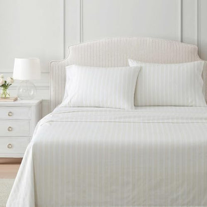 Martha Stewart - Full Size Sheet Set with Fitted Sheet & Pillowcases