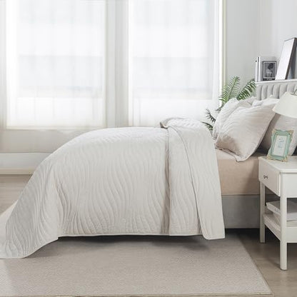 HoneiLife Quilt Set Queen Size - Velvet Quilt Sets 3-Pieces, Stripe Bedspread for Queen Beds, Queen Quilt Bedding Sets All Season Quilts- Nature White
