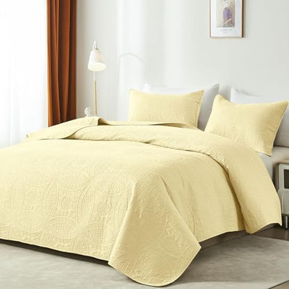 akkialla Butter Yellow King/Cal King Quilt Set,Ultrasonic Lightweight Bedspread Coverlet for Modern Minimalist Bedroom,Soft Microfiber Coin Pattern Bedding,3-Piece (1 Quilt,2 Pillow Shams)