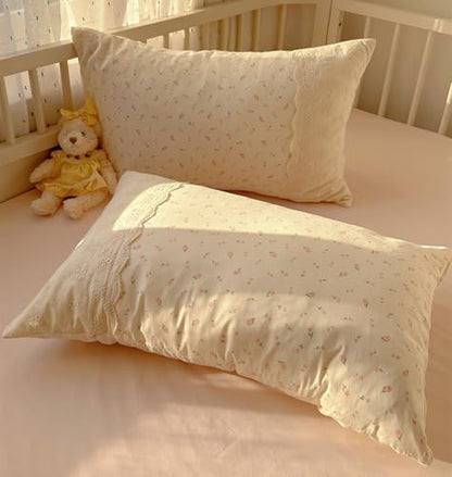 VM VOUGEMARKET Romantic Lace Duvet Cover Set with Pink Flower Pattern Queen Size Soft Lightweight Washed Microfiber Princess Duvet Cover with Zipper Ties 2 Pillowcases for College Dorm