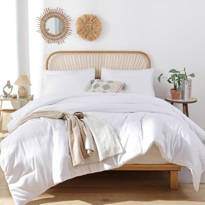 ROSGONIA Alaskan King Comforter, White, 136x120 Soft Bedding Blanket Quilt
