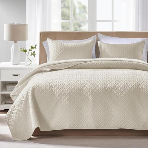 FLYMME Oversized King/California King Quilt Set 118"x106", Cream 3-Piece Floor-Length Bedspread, Premium Microfiber Lightweight Coverlet for King/California King Bed (1 Quilt, 2 Shams)