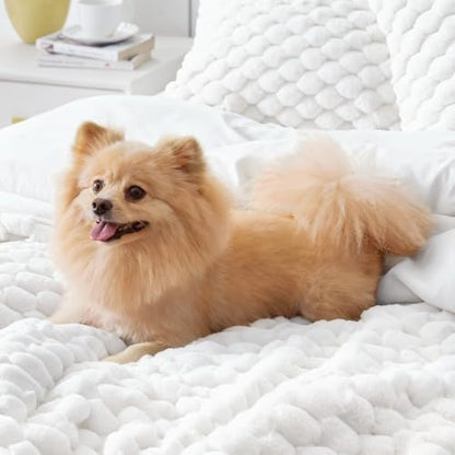 BEDELITE Fluffy King Comforter Set, Bright White Fleece Bed Set 3 Pieces