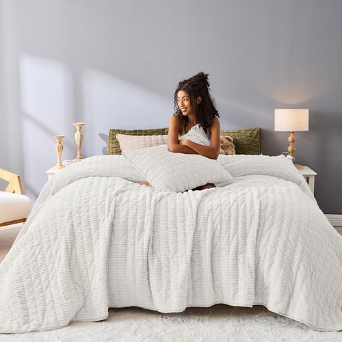 Wonderful Corduroy Texture Ivory Quilt Set Queen - Hypoallergenic Skin-Friendly Soft Plush Velvety Touch Bedspread, Classic Vertical Striped Lightweight Coverlet for All Season, 106"x94"
