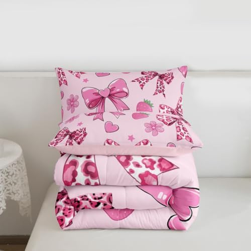 jejeloiu Bowknot Leopard Bedding Set Soft for Boys Girls, Pink Bow Comforter Set King Size Strawberry Duvet Quilt Microfiber Cheetah Bedroom Decor 3 Pcs with 2 Pillow Cases