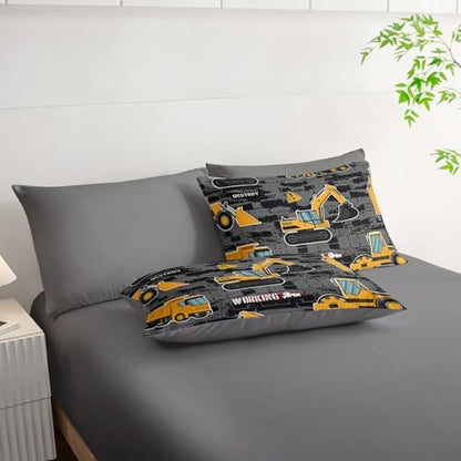 7Pcs Truck Comforter Set Engineering Vehicle Printed Bedding Set with 1 Comforter, 1 Flat Sheet, 1 Fitted Sheet and 4 Pillowcases for Boys and Girls Bedroom All Season(Queen)