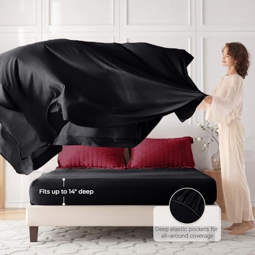 MUXHOMO 7 Pieces Oversized Queen Comforter Set, Seersucker Bed in a Bag Oversized Queen Size, All Season Luxury Bedding Set with Comforter, Flat Sheet, Fitted Sheet, Pillowcases & Shams, Red & Black