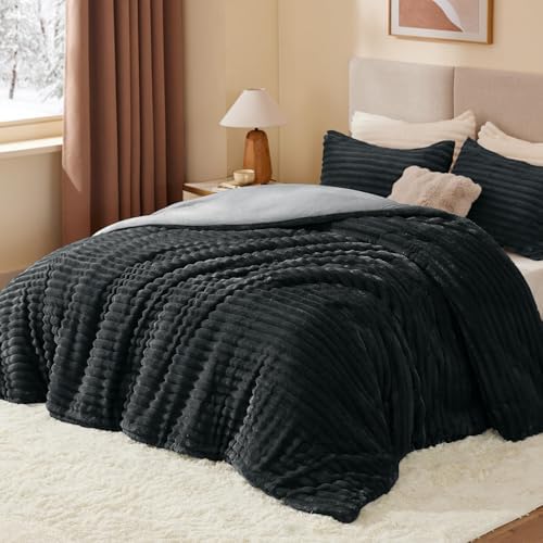 BEDELITE Fleece Oversized Queen Comforter Set, Fluffy Bed Set, Black