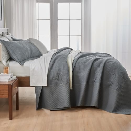 Qucover King Size Bedspread Oversized, 3 Piece Oversized King Bedspread 128x120, All Season Lightweight California King Quilt Set, intage Persian Pattern, with 2 Shams, Dark Grey