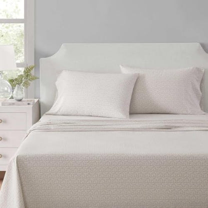Martha Stewart - Queen Size Sheet Set with Fitted Sheet & Pillowcases