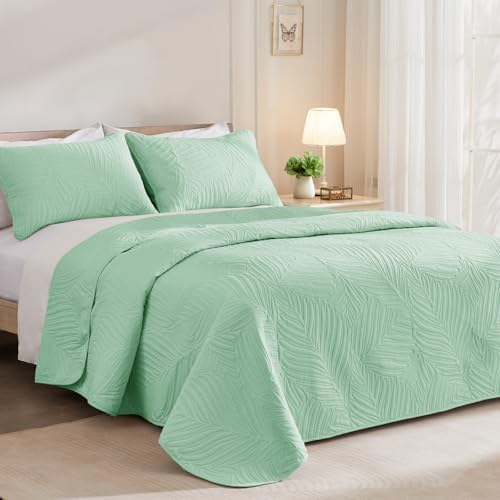 Exclusivo Mezcla 3-Piece Lightweight California King Quilt Bedding Set