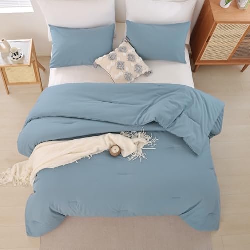 ROSGONIA Alaskan King Comforter, Dusty Blue, 136x120 Soft Bedding Quilt